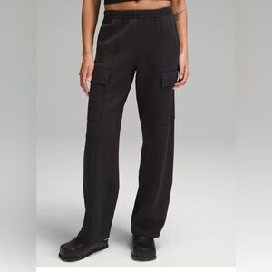 Lululemon Cotton Blend Double Knit Mid Rise Cargo Pant Size 8